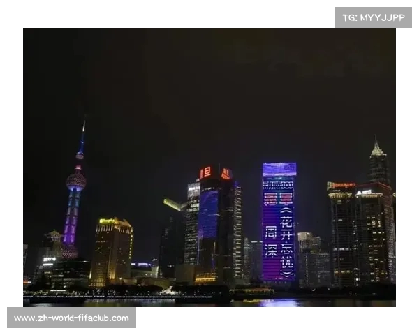 上海黄浦江畔城市之窗绚丽灯光闪耀庆祝阿根廷世界杯夺冠一周年盛典 上海黄浦江畔城市之窗绚丽灯光闪耀庆祝阿根廷世界杯夺冠一周年盛典